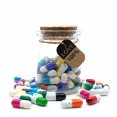 Recipient Love Pills, 50 capsule cu cartonase ascunse, Gonga® - Multicolor