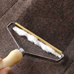 Dispozitiv pentru indepartarea scamelor, Gonga®