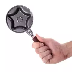 Tigaie in diferite forme, maner maro