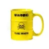Cană în formă de butoi cu mesaj WARNING TOXIC WASTE, Gonga®