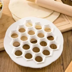 Formă pentru perisoare cu 37 de ochiuri care vă permite să le pregătiți rapid, diametru 2,5 cm, Gonga®