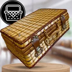 Coș picnic din răchită, cu farfurii, tacâmuri și căni pentru 4 persoane, Gonga®