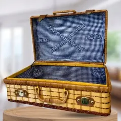 Coș picnic din răchită, cu farfurii, tacâmuri și căni pentru 4 persoane, Gonga®