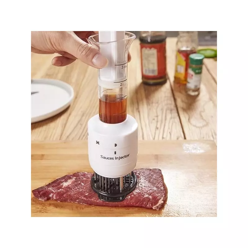 Injector de sosuri in carne, alb