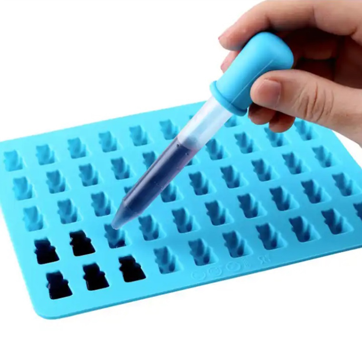 Forma%20din%20silicon%20premium%20cu%20pipeta%20pentru%2050%20Jeleuri%20in%20forma%20de%20ursuleti2