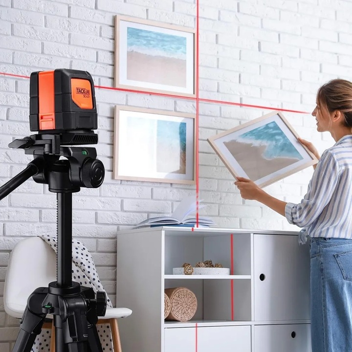 Nivela laser Tacklife, 35 metrii, cu baterii 2 Nivela%20laser%20Tacklife,%2035%20metrii,%20cu%20baterii1